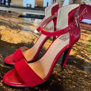 Sexy red heel